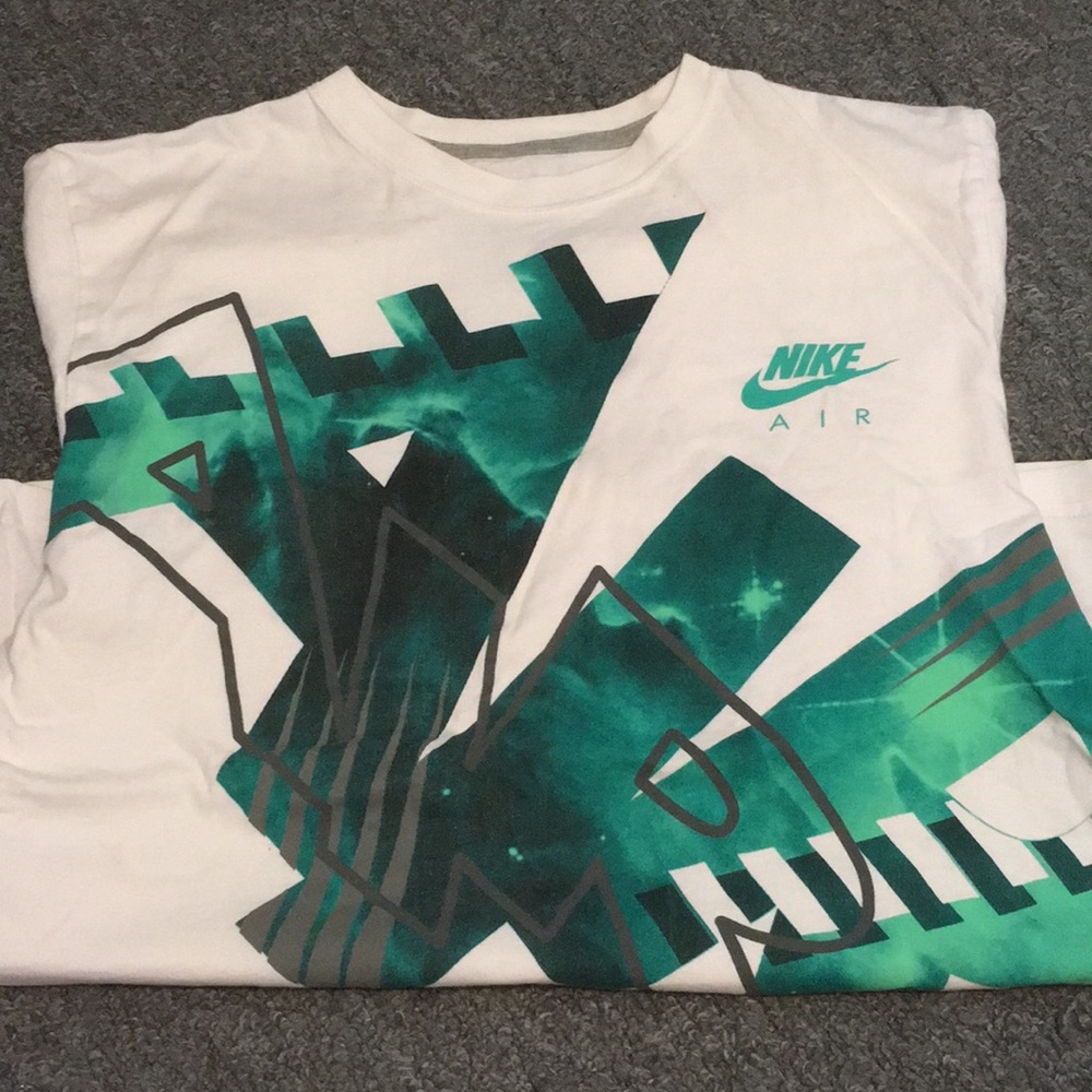 Nike air  short sleeve shirt